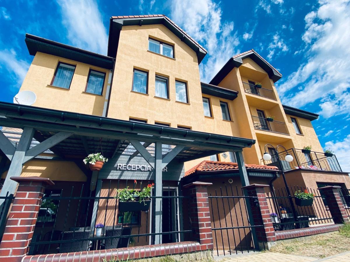 Hotel Mikolajek Jarosławiec Exterior foto